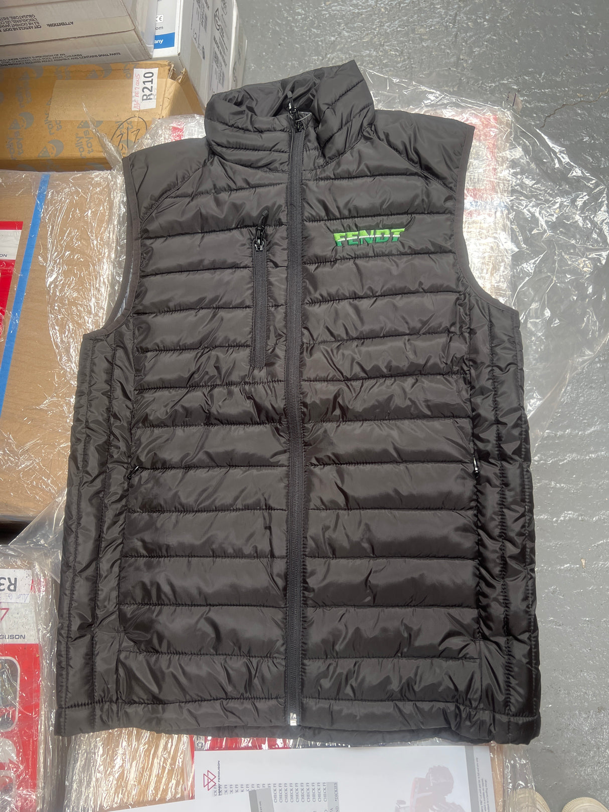 Fendt Men’s Bodywarmer S Quilted Outdoor Vest 002116267F
