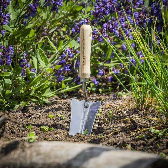Premier Slim Head Trowel with Ash Handle & Stainless Steel Blade - SE-GTWH004