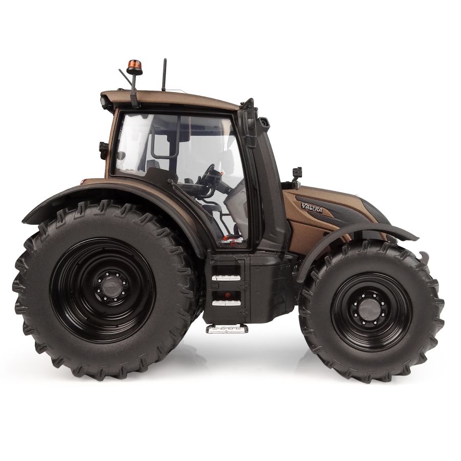 Valtra N175 Jubileum Brown Matt 1:32 Scale Model 75th Anniversary Limited Edition 1200 Pieces - V42803630