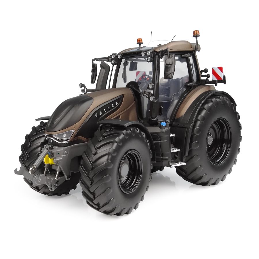 Valtra T236 75th Anniversary Brown Matt 1:32 Limited Edition 700 Pieces - V42803670