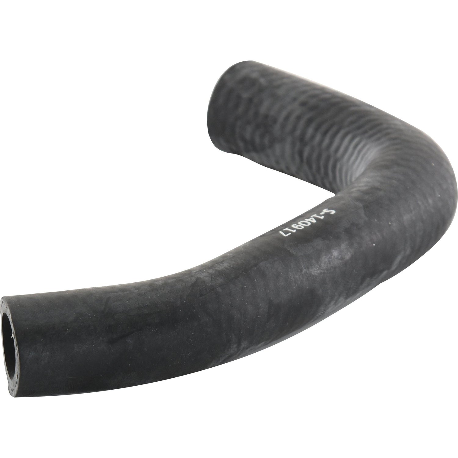 The Sparex Bypass Hose, featuring an inner diameter of 16.5mm on the smaller end and 15mm on the larger end, is a black, flexible rubber hose with a curved shape. It has a series of numbers and letters imprinted on its surface and is secured tightly with a durable hose clip. The part number for this product is S.140917.