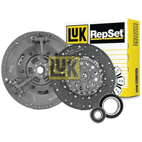 A clutch kit from Sparex, featuring a pressure plate, Organic Loose Disc, and bearings next to its branded packaging box labeled as Clutch Kit with Bearings - S.146672.