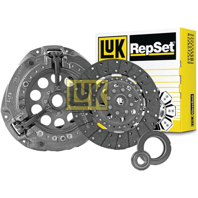 The Sparex Clutch Kit with Bearings - S.146826 includes a clutch disc, pressure plate, release bearing, and comes packaged in a box showcasing the Sparex logo. The single cover size ensures compatibility.
