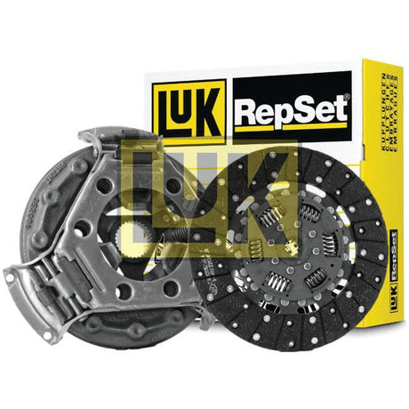 Two automotive clutch components, including a single cover and a 280mm clutch disc, are displayed near a Sparex branded Clutch Kit without Bearings - S.146752 box.