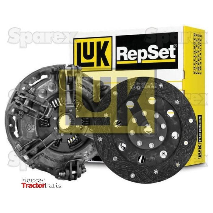 Sparex S.146463 Clutch Kit without Bearings featuring an organic material clutch plate and disc, displayed in front of its packaging box.