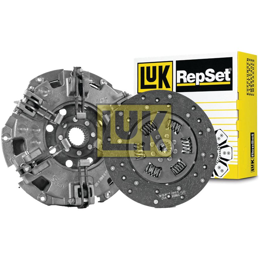Sparex's Clutch Kit without Bearings - S.146502, featuring a pressure plate and an organic captive disc, displayed in front of the product's box packaging.