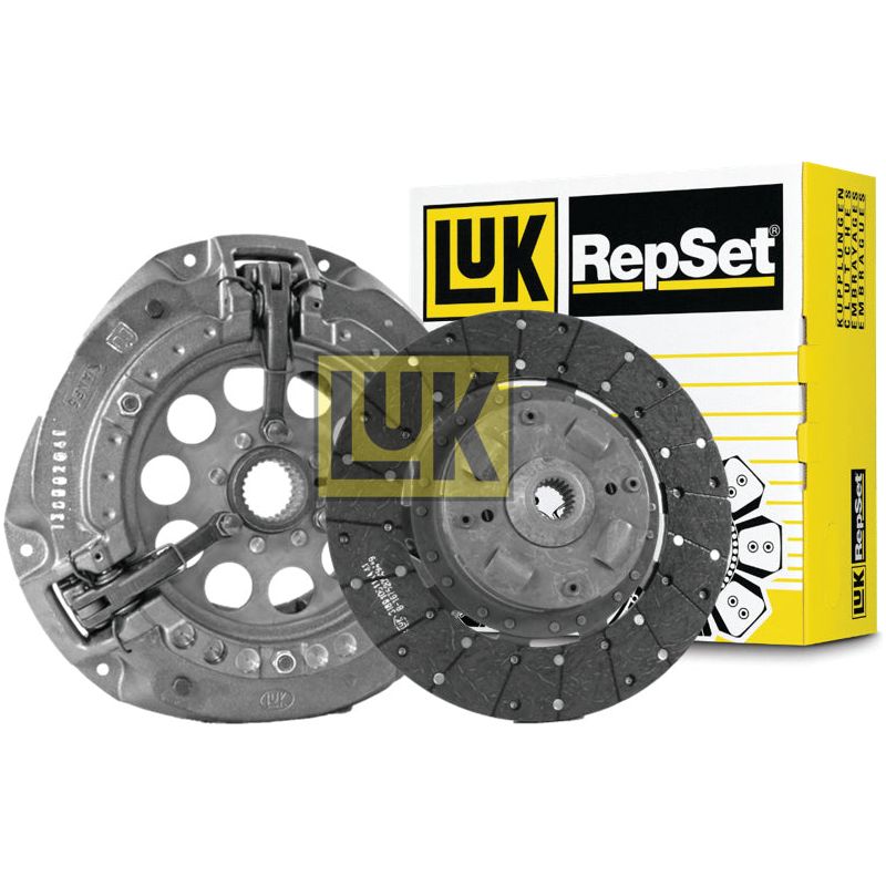 Image of a Sparex Clutch Kit without Bearings - S.146819 includes a pressure plate and an organic clutch disc, with packaging in the background.