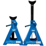 The Draper Pair Of Pneumatic Rise Ratcheting Axle Stands, 5 Tonne - ARAS05-E are blue axle stands with height-adjustable mechanisms and safety pins, specifically designed to securely support lifted vehicles during maintenance. These sturdy Draper axle stands offer added stability with an auto-rising feature.