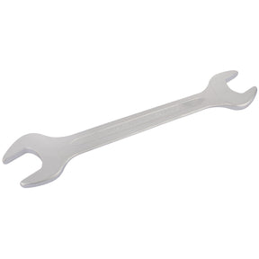 The Draper Elora Long Metric Double Open End Spanner, 27 X 32mm - 100-27x32, crafted from durable chrome vanadium steel and featuring one end measuring 27mm and the other 32mm, is perfect for turning nuts and bolts. Its construction adheres to DIN 3110 standards for enhanced reliability.