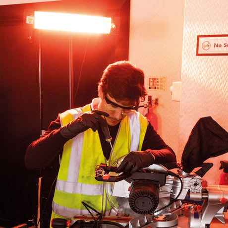 SIP Universal Halogen Heater – 2kW Infrared with Remote | SIP-09586