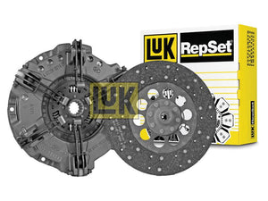 The Sparex Clutch Kit without Bearings (Part Number: S.146918), featuring a Cerametallic Captive Disc and including both a pressure plate and clutch disc, is showcased with its packaging box in the background.