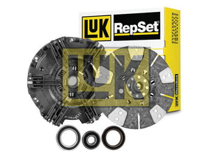 Sparex Clutch Kit with Bearings (Part Number: S.147077) featuring a cerametallic captive disc, pressure plate, and bearing, displayed alongside its branded packaging.