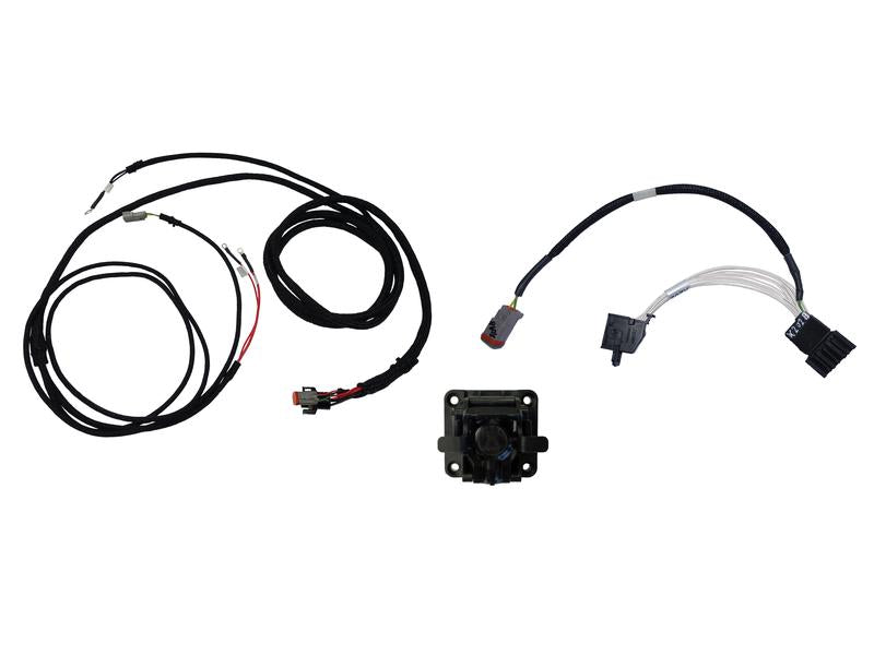 A set of ISOBUS FrontPlug FENDT 8/9 S4 Series automotive wiring harnesses and connectors are displayed alongside a black electrical component, all adhering to Reichhardt standards. The items fall under the tariff code 8432900000 and are available under Sparex Part Number: S.165283.