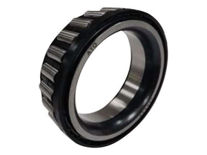 The Sparex Taper Roller Bearing, Sparex Part Number S.165643, is a metric cylindrical roller bearing with metallic inner and outer rings, featuring several evenly spaced rollers.