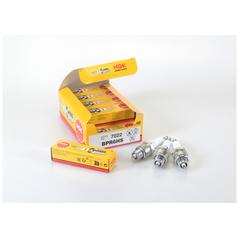 NGK Spark Plug BPR6HS Reliable Ignition for Small Engines | S.174126