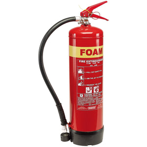 The Draper Foam Fire Extinguisher, 6L - FIRE4B features clear instructions, a black hose, a visible safety pin, and includes a wall mounting bracket. This extinguisher is suitable for Class A and B fires and comes with a five-year warranty.