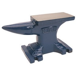 The Draper Single Bick Anvil, 4.5Kg - ANV, featuring an oblong working surface and a pointed horn, commonly used for metalworking, is resting on a white background.