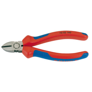 The Draper Knipex 70 02 140 Heavy Duty Diagonal Side Cutter, 140mm - 70 02 140 features professional quality diagonal cutting pliers with red and blue handle grips, and cutting edges made from vanadium electric steel.