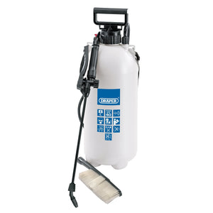 The Draper Vehicle Pressure Sprayer, model VPS8/B, is a white hand pump pressure sprayer with a black handle, hose, and adjustable pattern nozzle. It features blue Draper branding and icons. This lightweight pump action sprayer boasts an 8L working capacity and includes a detachable cleaning brush.