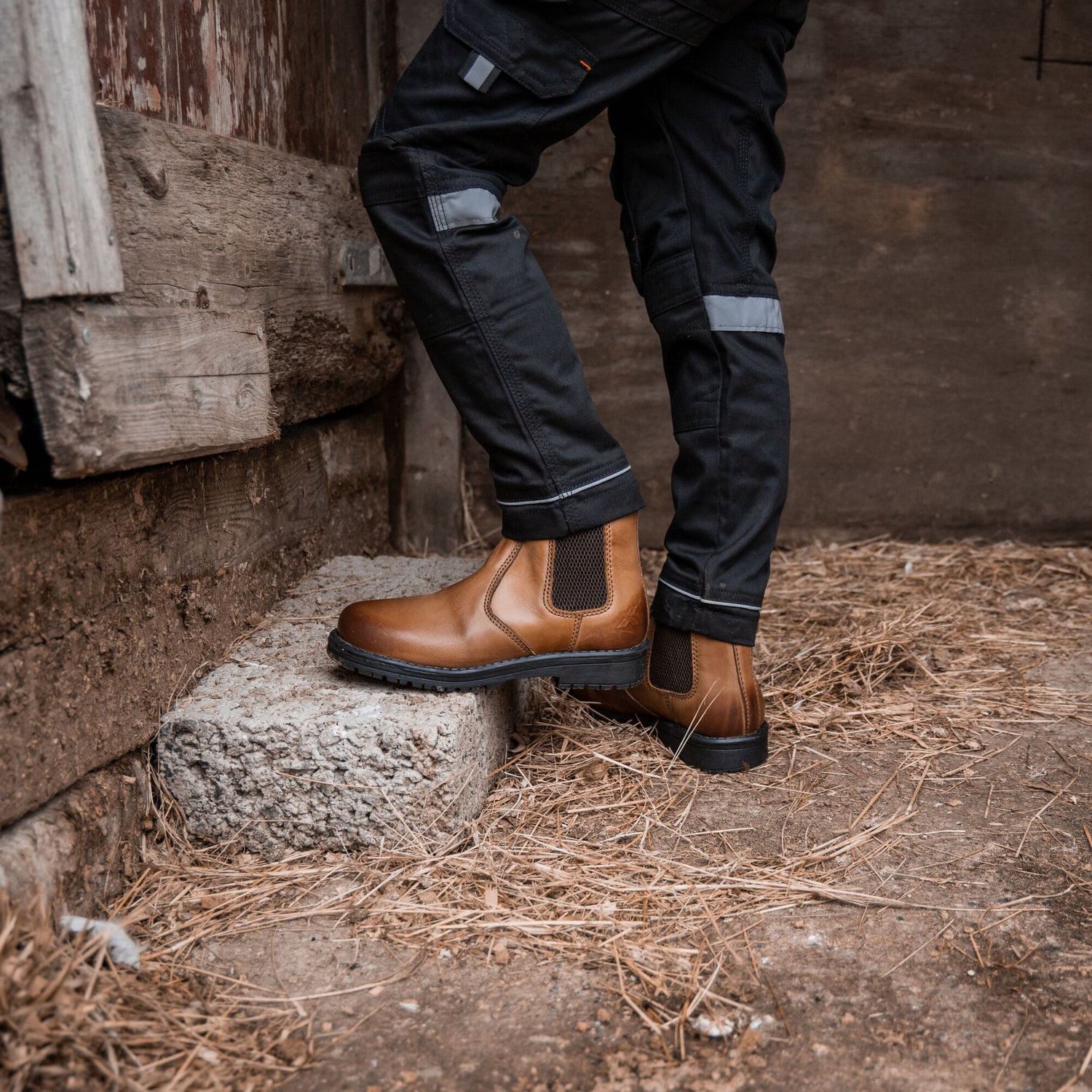 Xpert Heritage Wrangler Junior Dealer Boot Burnished Tan - Farming Parts