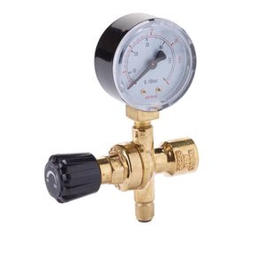 The Draper Mig Gas Bottle Regulator Disposable Cylinder 1 Gauge - WREGCO2-1G is a brass regulator compatible with CO2 gas bottles, featuring a black adjustment knob and a manometer displaying a range from 0 to 10 bar.