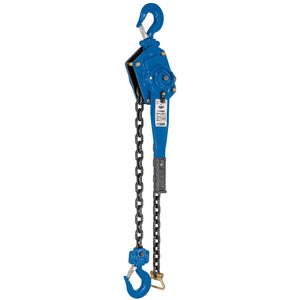 The Draper Chain Lever Hoist, 3 Tonne - LH3000C is a blue manual lever chain hoist with hooks on both ends and a high-quality welded metal chain hanging down, featuring load braking for added safety.