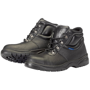 The Draper Chukka Style Safety Boots in Size 11 are black leather upper work boots with thick soles, metal eyelets for laces, and an epoxy-coated steel toecap, meeting the EN ISO 20345 S1 P Src specifications.