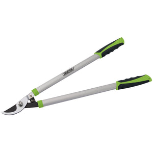 The Draper Bypass Pattern Loppers with Aluminium Handles (model GBLA), measuring 685mm, feature hardened tempered carbon steel blades and black and green ergonomic soft grip handles, designed for cutting branches.