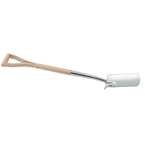 Introducing the Draper Heritage Stainless Steel Border Spade with Ash Handle - DBSG/L by Draper, featuring a sustainable timber handle and a D-shaped grip, perfect for traditional style gardening.