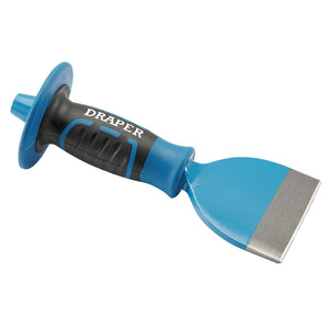 The Draper Expert Brick Bolster With Guard, 100mm - BD6G/EP, is a blue and black chisel boasting high-quality steel construction. It features a wide, flat blade and comes with a protective hand guard to enhance safety.