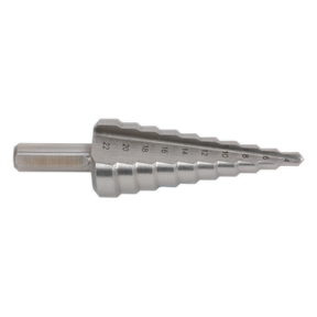 The Sealey HSS M2 Step Drill Bit 4-22mm Double Flute (AK4722) offers high-speed drilling performance with graduated sizes from 4 to 22 mm and double straight flutes for precision in a variety of materials.