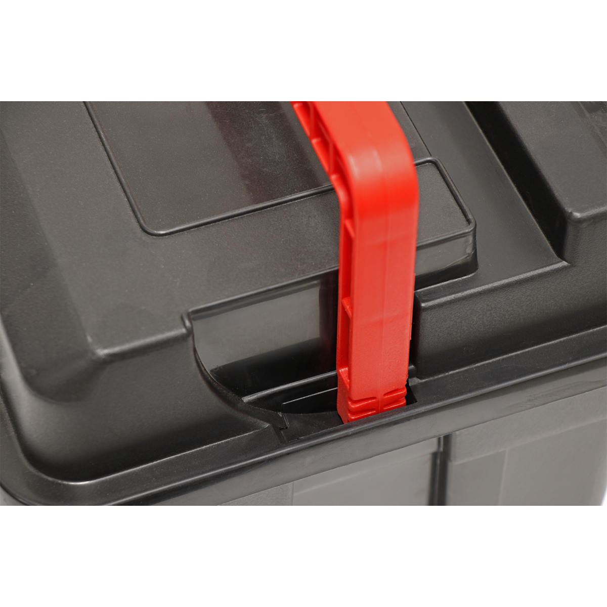 Toolbox with Locking Carry Handle 580mm - AP580LH - Farming Parts