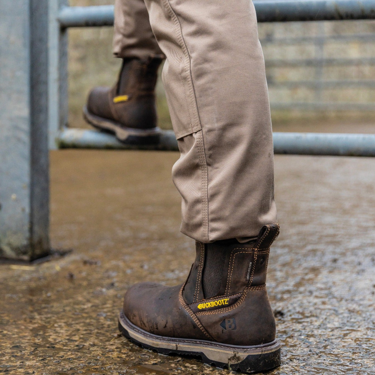 Buckbootz B1180 Buckflex Waterproof Dealer Safety Boots Wide Fit
