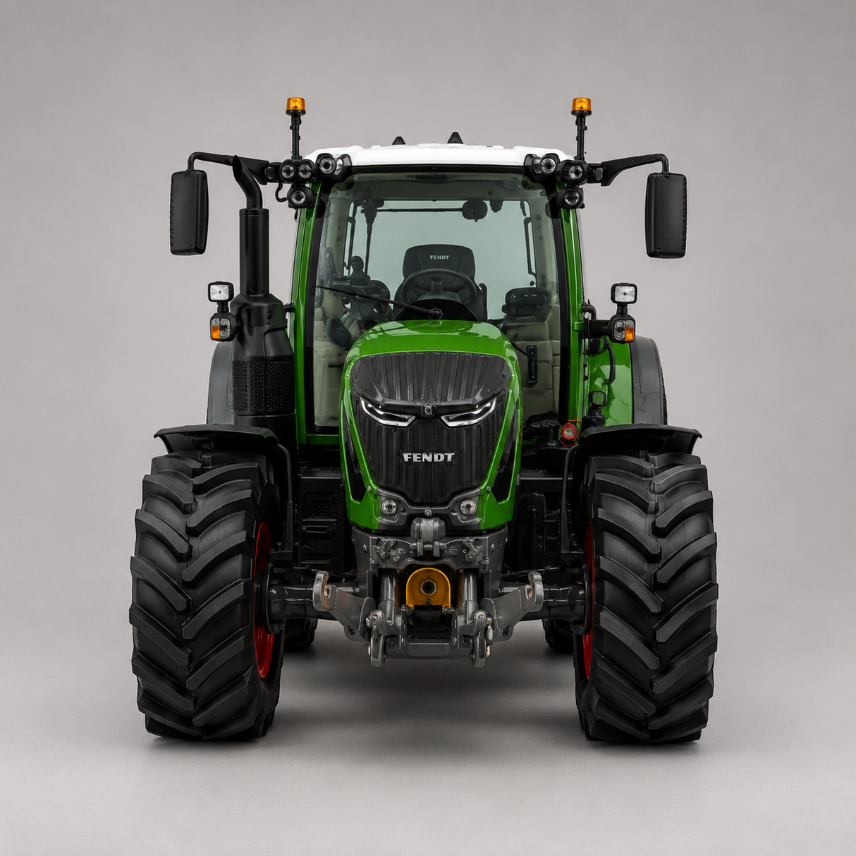 Fendt 314 Tractor 1:32 Scale Model | X991025303000