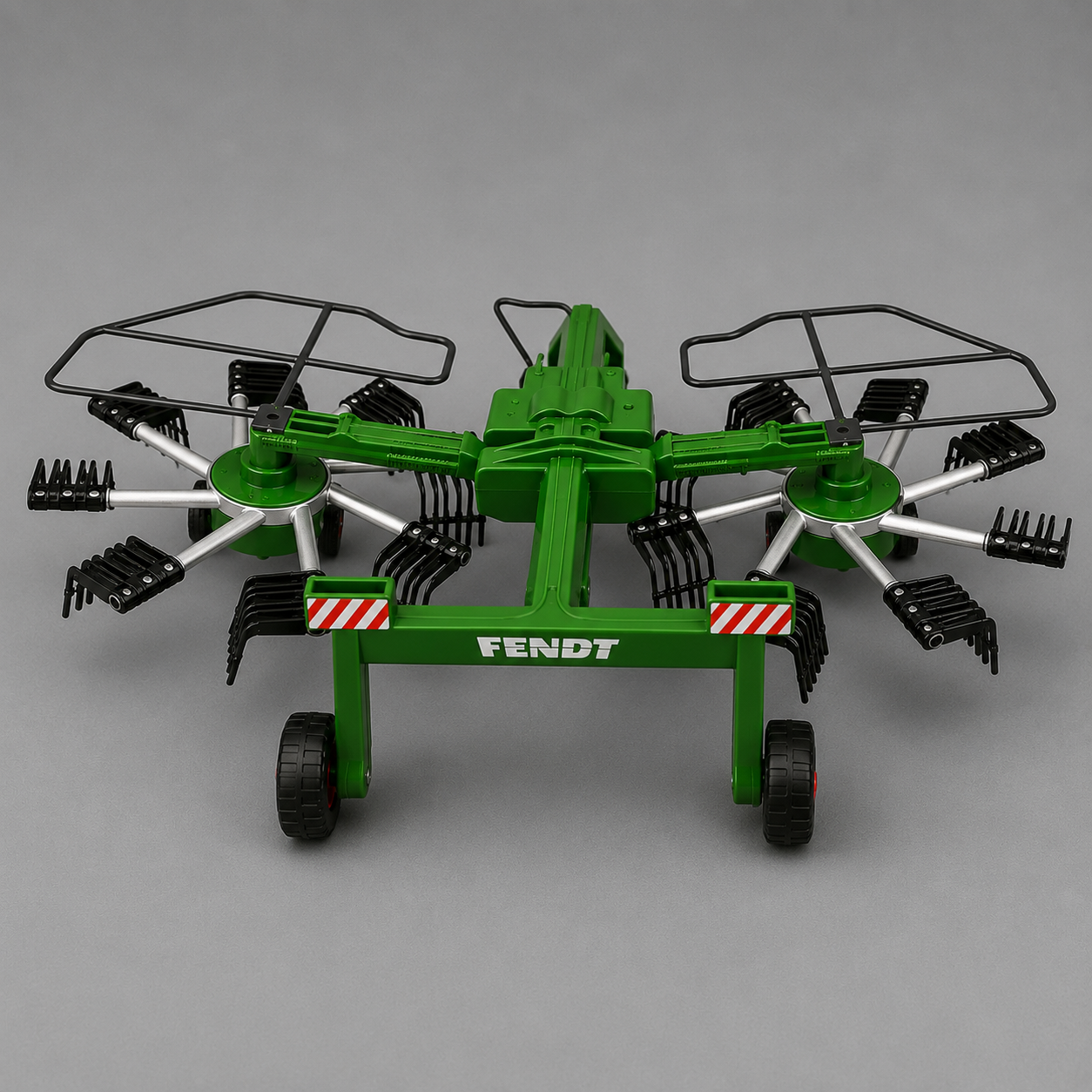 Fendt Former Radio-Controlled Hay Rake – Rotating Tines & Folding Arms | X991018291000