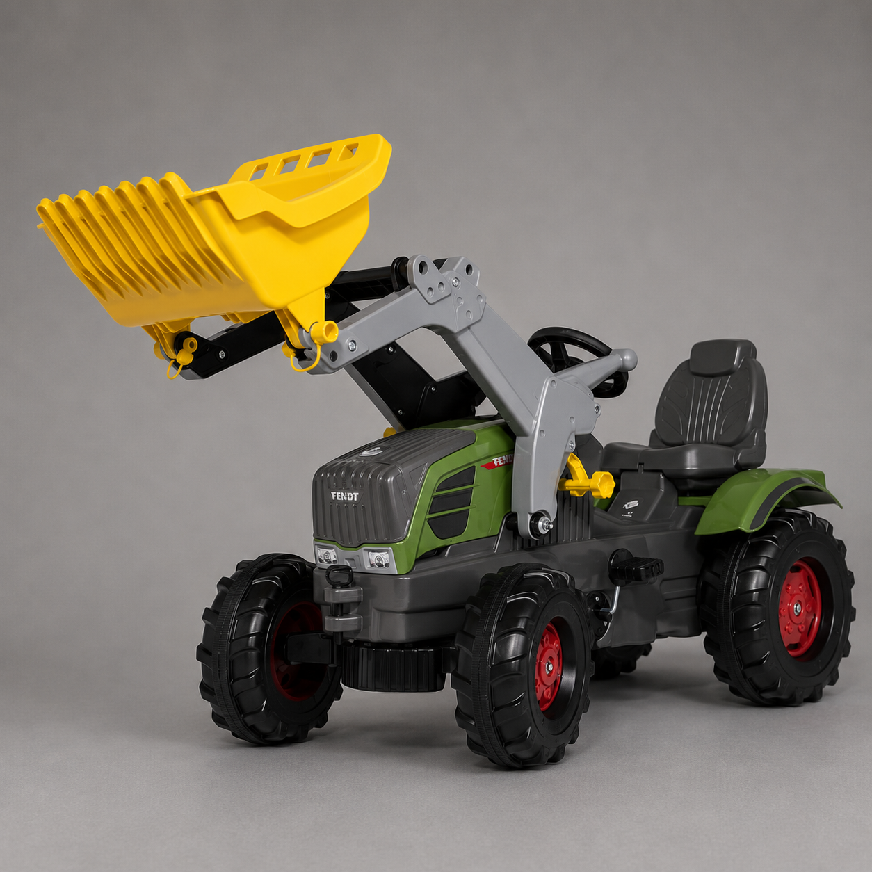Fendt 211 Vario Pedal Tractor with Front Loader – Kids Ride-On Toy | X991000816000