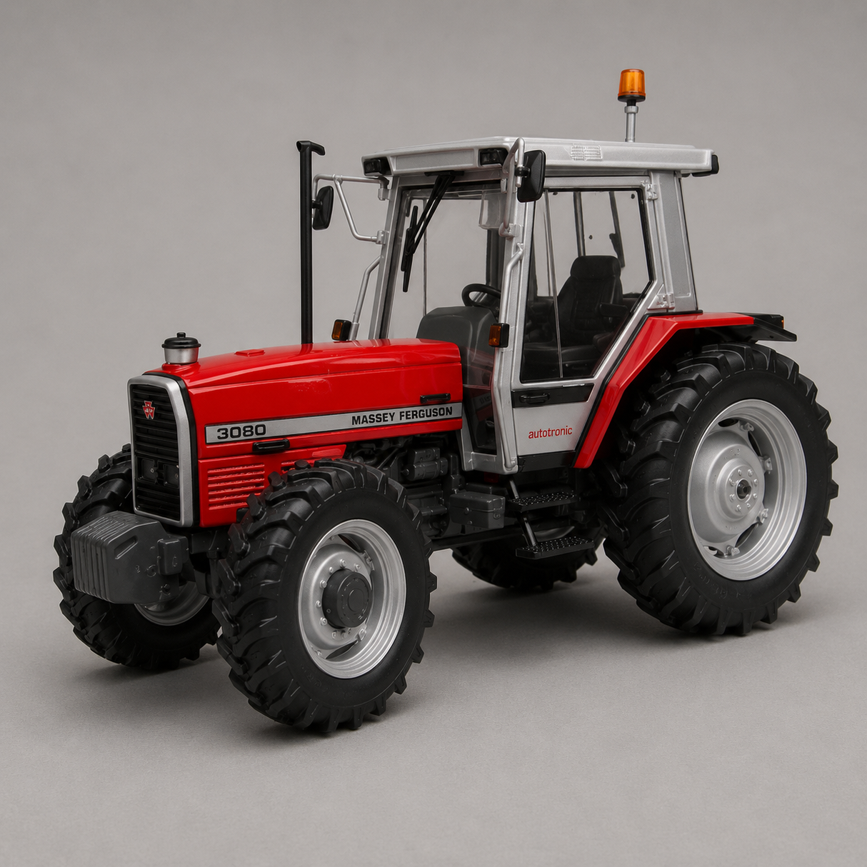 Massey Ferguson MF 3080 – 1:32 Scale Collector's Model | X993040292000