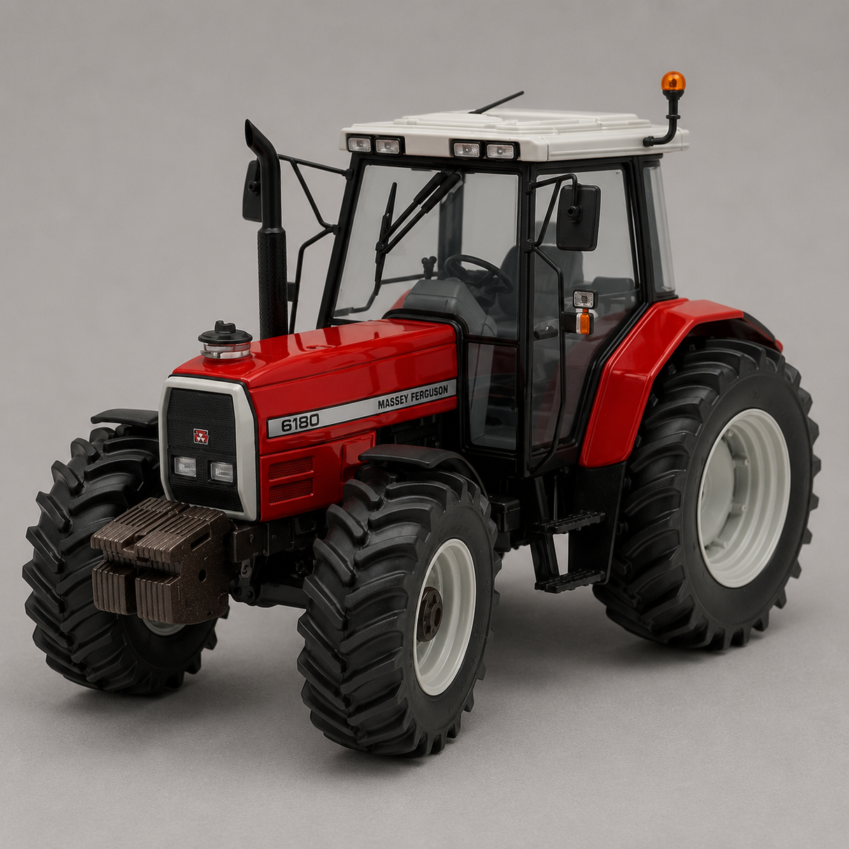Massey Ferguson 6180 Dynashift – 1:32 Scale Model by Universal Hobbies | UH6332
