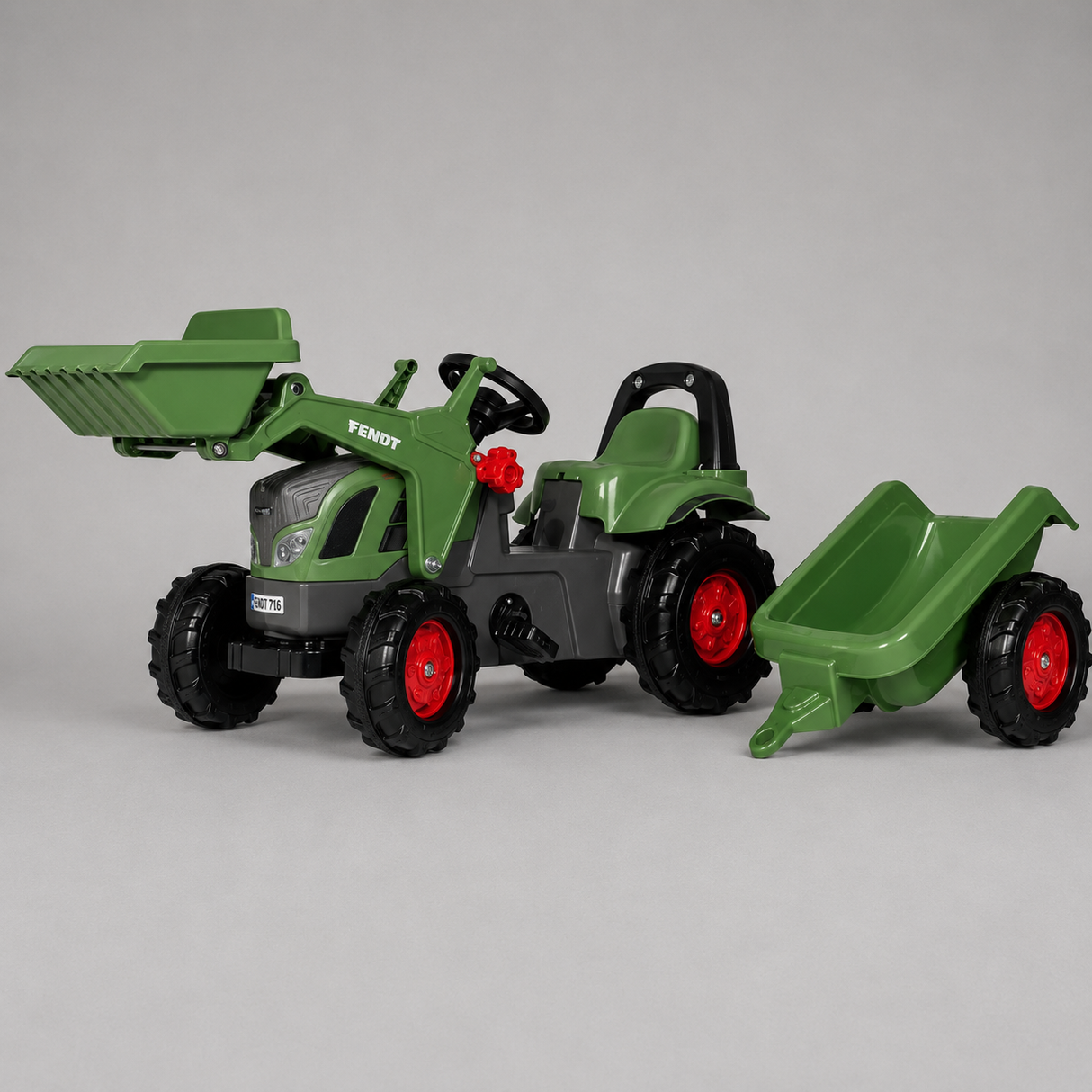 Fendt Pedal Tractor with Front Loader & Trailer – Ride-On Toy | X991015187000