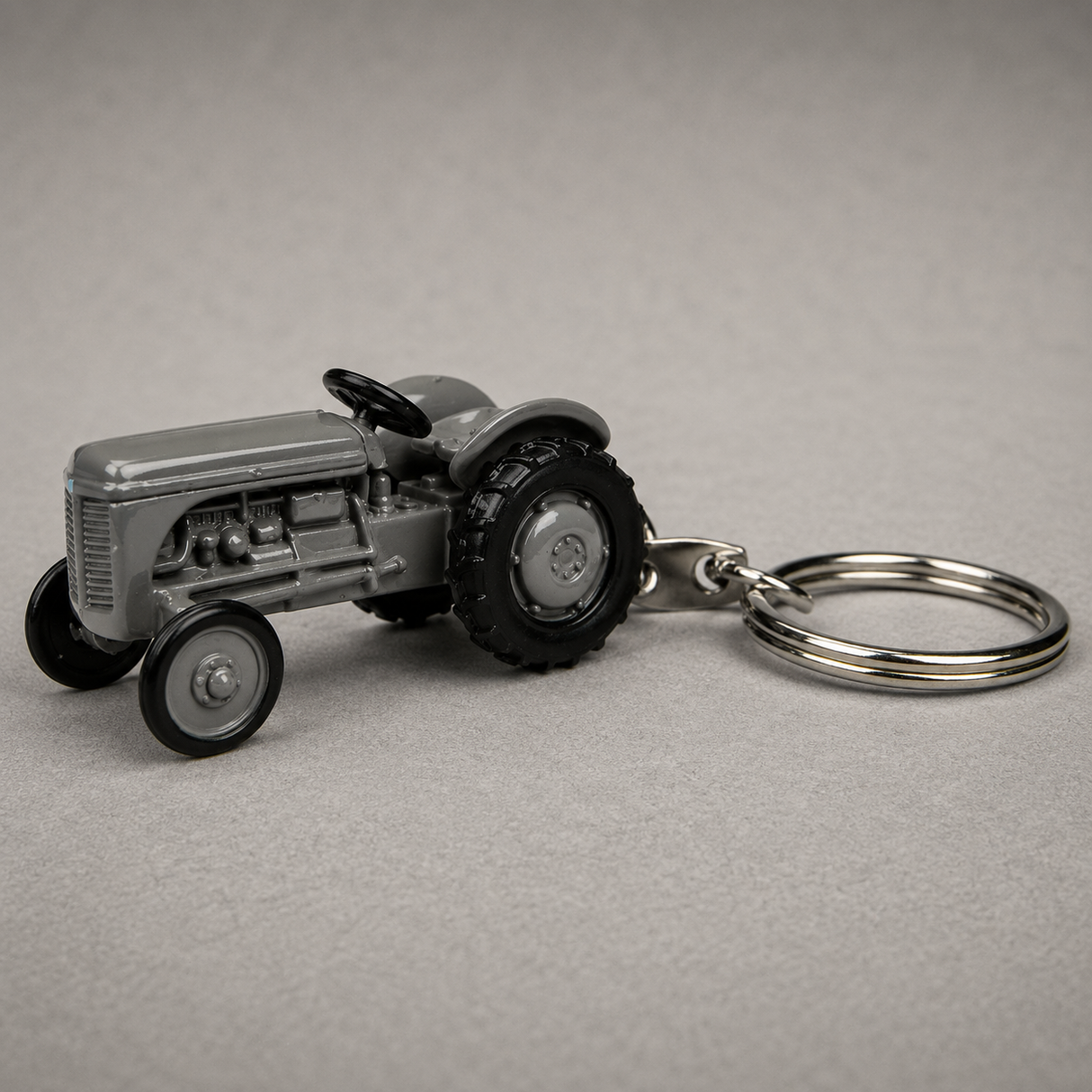 Universal Hobbies Ferguson TEA20 Metal Keychain Model | UH5565