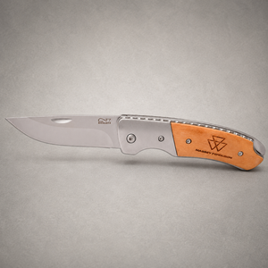 Massey Ferguson Folding Pocket Blade – Stainless Steel & Olive Wood | X993562301000