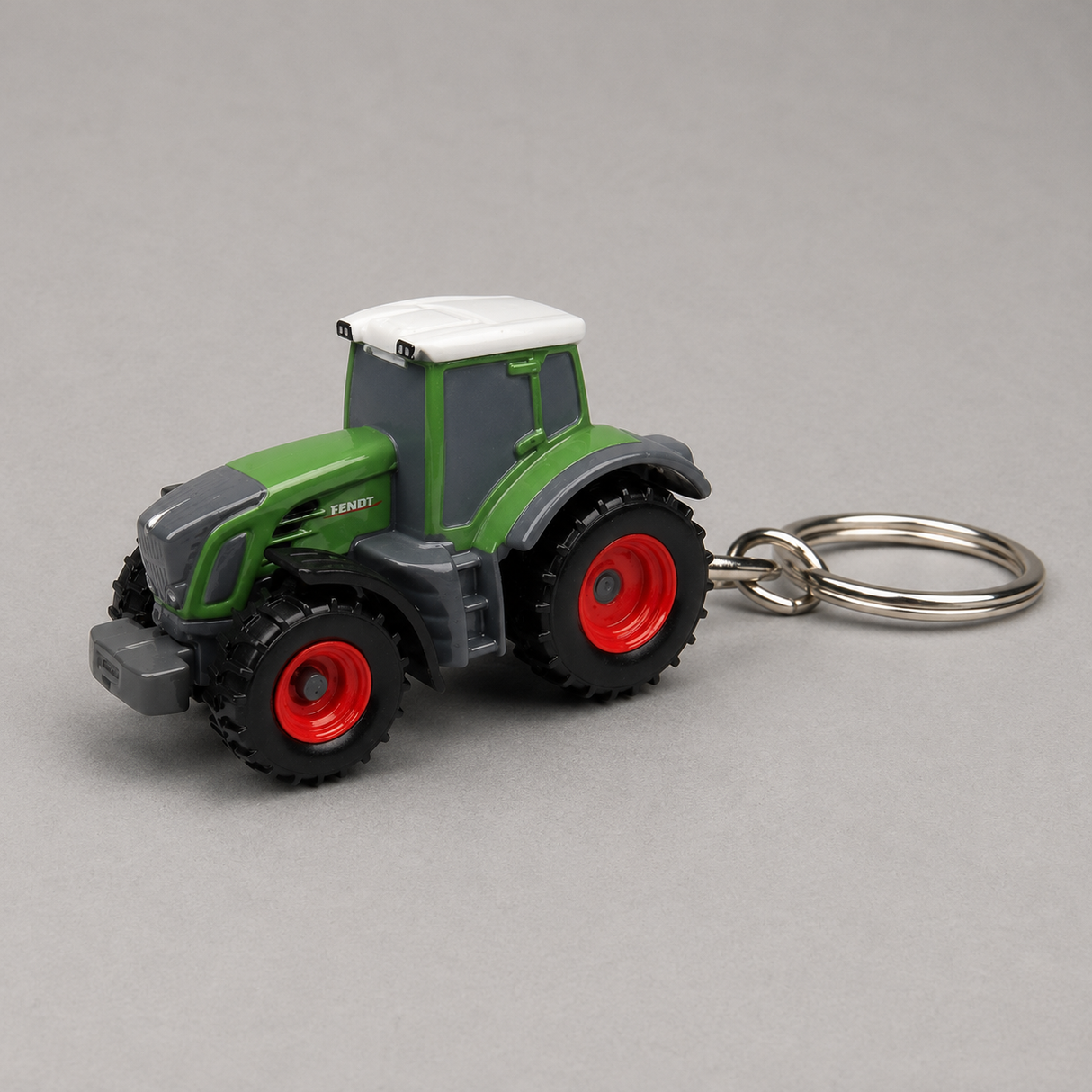 Fendt 939 Vario Keyring – 1:128 Scale Miniature Model | X991005028000