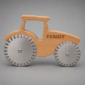 Fendt Tractor Pizza Cutter – Beech Wood with Dual Cutting Wheels | X991022244000