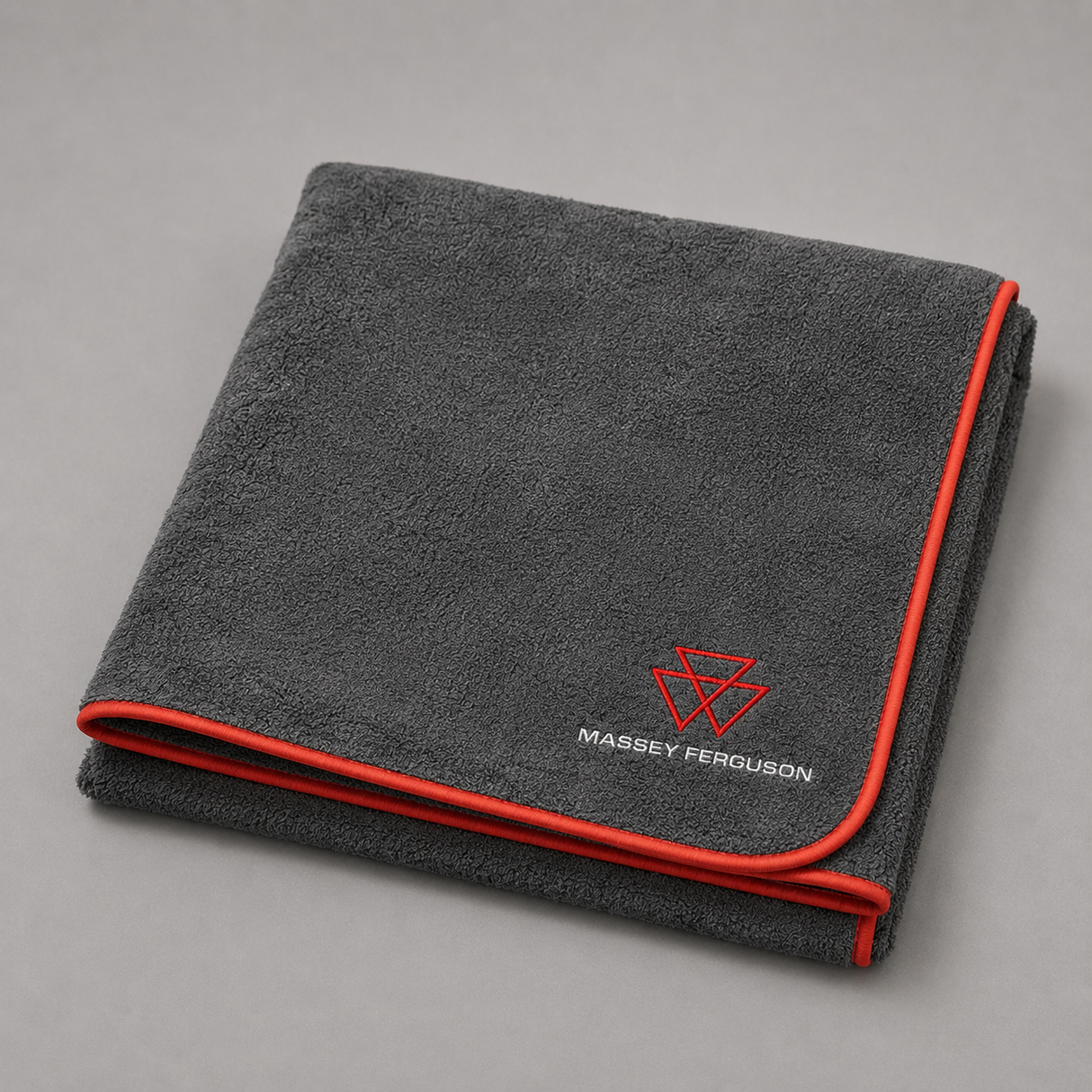 Massey Ferguson New Logo Blanket – Soft Fleece Throw | X993412005000