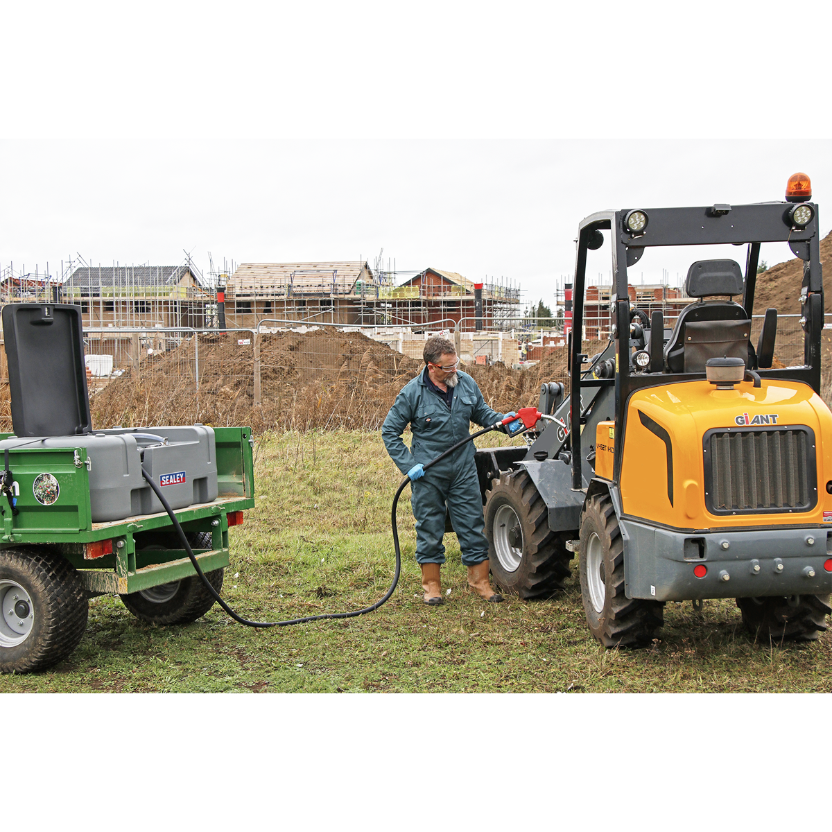 Portable Diesel Tank 200L 12V - D200T - Farming Parts