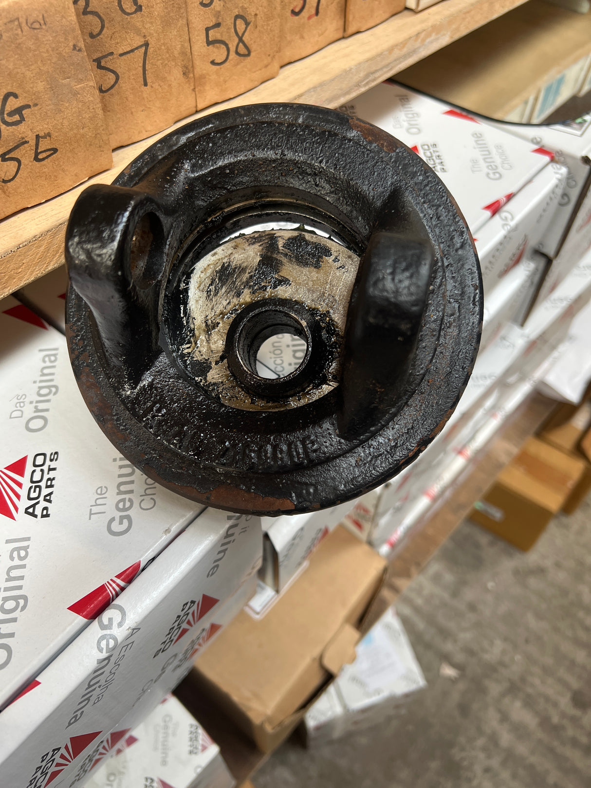 *SPECIAL PRICE* - PTO W/A CENTRE-2380 - S.115438