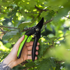 Bypass Secateurs with Soft Grip Handle, Safety Lock & Carbon Steel Blade, 208mm - SE-GTSG001