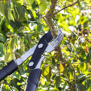 Anvil Lopping Shears with Soft Grip Handle, Geared & Carbon Steel Blade - SE-GTSG015