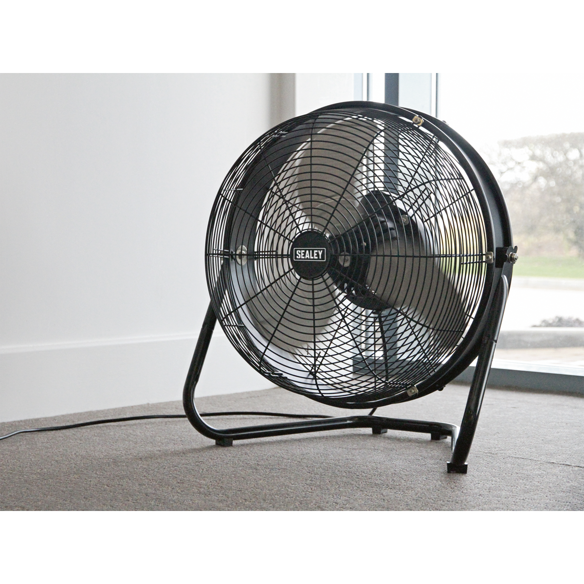 Industrial High Velocity Floor Fan with Internal Oscillation 18" - HVF18IS - Farming Parts