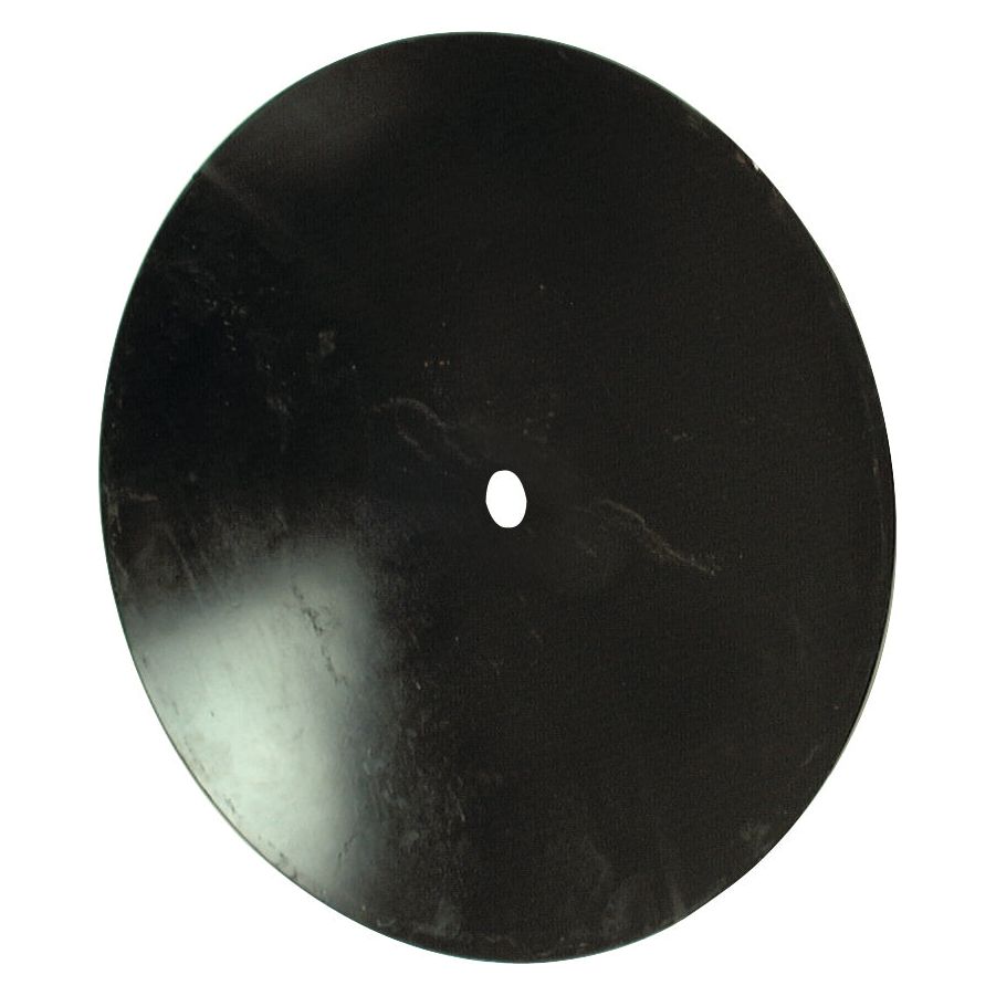 The Sparex Plain Harrow disc 610x5mm, featuring a 50mm round central hole, is a black, circular metal component displayed against a white background and is suitable for use with Universal Tractors. Product code: S.77710 (To fit as: 207600).